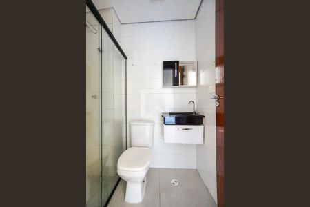 Banheiro  de apartamento à venda com 1 quarto, 34m² em Vila Granada, São Paulo