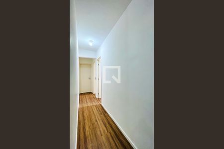 Corredor dos Dormitórios de apartamento para alugar com 3 quartos, 74m² em Vila Barros, Guarulhos