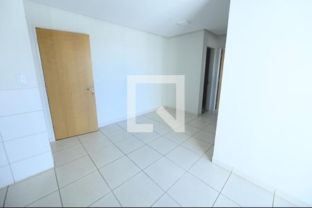 Sala de apartamento para alugar com 2 quartos, 55m² em Parque Oeste Industrial, Goiânia