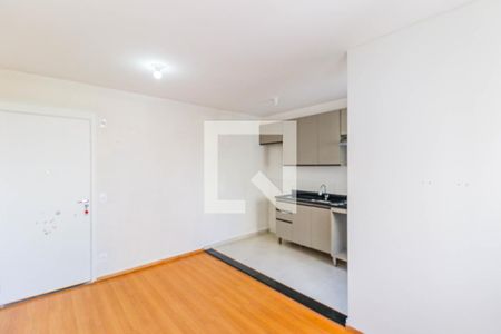 Sala de apartamento para alugar com 2 quartos, 44m² em Parque Maria Helena, São Paulo