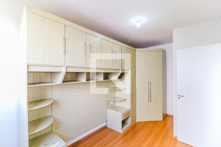 Quarto 2 de apartamento para alugar com 2 quartos, 44m² em Parque Maria Helena, São Paulo