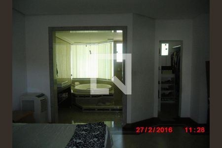 Casa à venda com 4 quartos, 300m² em Floresta, Belo Horizonte