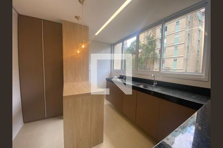 Apartamento à venda com 3 quartos, 77m² em Serra, Belo Horizonte