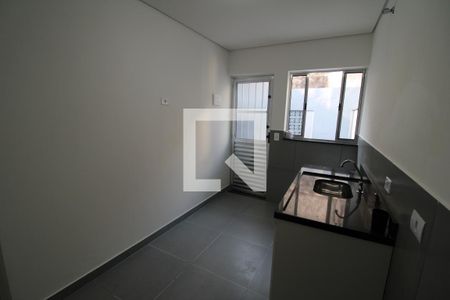 Sala / Cozinha de casa para alugar com 1 quarto, 28m² em Vila Guilherme, São Paulo