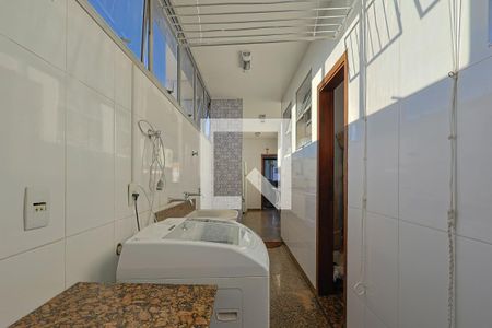 Apartamento à venda com 144m², 3 quartos e 2 vagas Apartamento à venda com 144m², 3 quartos e 2 vagasÁrea de Serviço