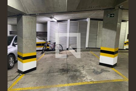 Apartamento à venda com 144m², 3 quartos e 2 vagas Apartamento à venda com 144m², 3 quartos e 2 vagasGaragem