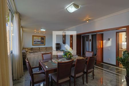 Sala de apartamento à venda com 3 quartos, 144m² em Funcionários, Belo Horizonte