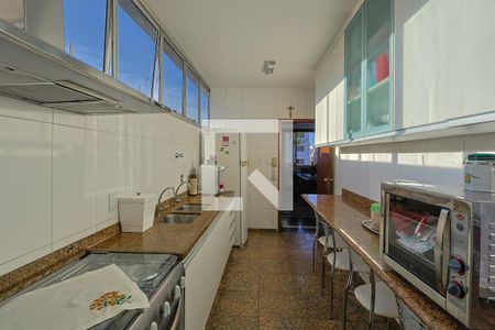 Apartamento à venda com 144m², 3 quartos e 2 vagas Apartamento à venda com 144m², 3 quartos e 2 vagasCozinha