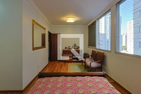 Apartamento à venda com 144m², 3 quartos e 2 vagas Apartamento à venda com 144m², 3 quartos e 2 vagasQuarto 3 - Suíte