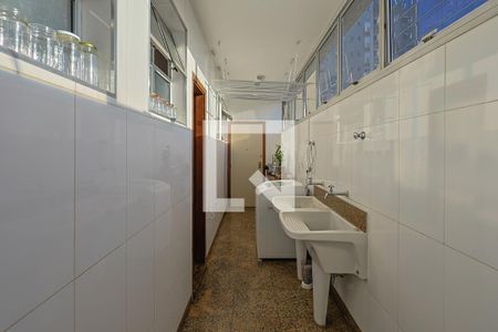 Apartamento à venda com 144m², 3 quartos e 2 vagas Apartamento à venda com 144m², 3 quartos e 2 vagasÁrea de Serviço