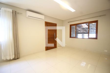 Sala de casa à venda com 2 quartos, 100m² em Vila Suzana, São Paulo