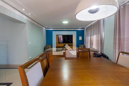 Casa à venda com 4 quartos, 257m² em Pestana, Osasco