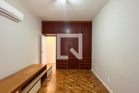 Quarto 01 de apartamento à venda com 3 quartos, 220m² em Copacabana, Rio de Janeiro