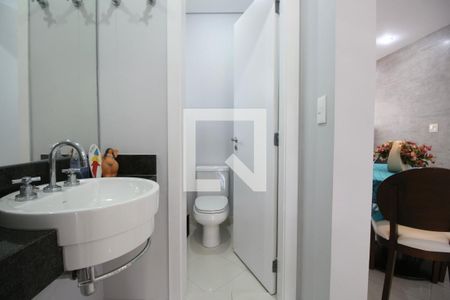 Lavabo de casa de condomínio para alugar com 5 quartos, 370m² em Jardim Acapulco, Guarujá