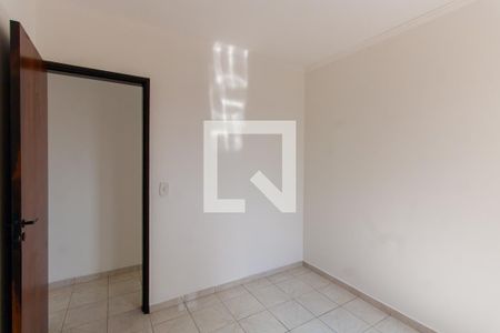 Quarto 1 de apartamento para alugar com 2 quartos, 50m² em Vila Ema, São Paulo