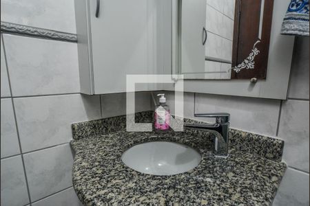 Banheiro de apartamento à venda com 2 quartos, 72m² em Vila Pires, Santo André