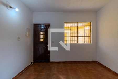 Sala de casa para alugar com 3 quartos, 100m² em Jardim Miriam, São Paulo