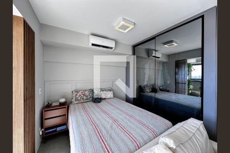 Quarto de apartamento à venda com 1 quarto, 43m² em Santo Amaro, São Paulo