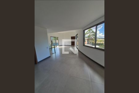 Sala de casa de condomínio à venda com 4 quartos, 263m² em Rosário, Nova Lima