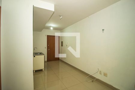 Sala / Cozinha de apartamento à venda com 1 quarto, 31m² em Centro Histórico, Porto Alegre