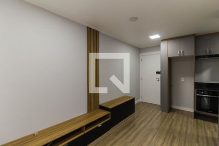 Sala/Cozinha de apartamento para alugar com 2 quartos, 38m² em Quarta Parada, São Paulo