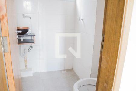Banheiro de apartamento para alugar com 2 quartos, 33m² em Santana, São Paulo