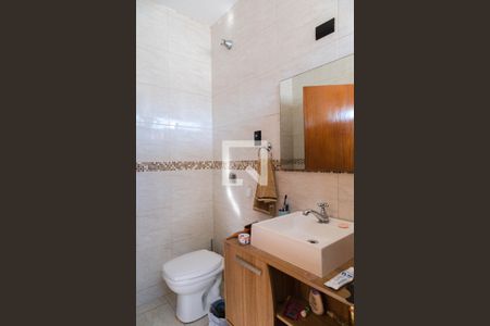 Casa à venda com 121m², 2 quartos e 2 vagas Casa à venda com 121m², 2 quartos e 2 vagasBanheiro da Suíte 1