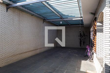 Casa à venda com 121m², 2 quartos e 2 vagas Casa à venda com 121m², 2 quartos e 2 vagasGaragem