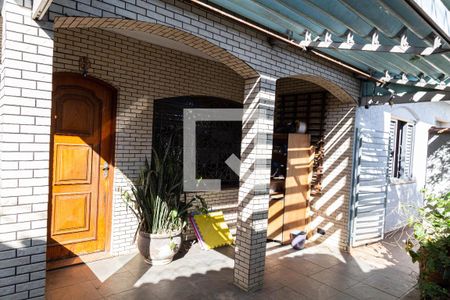 Casa à venda com 121m², 2 quartos e 2 vagas Casa à venda com 121m², 2 quartos e 2 vagasEntrada