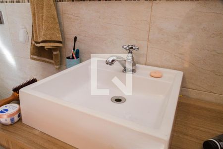 Casa à venda com 121m², 2 quartos e 2 vagas Casa à venda com 121m², 2 quartos e 2 vagasBanheiro da Suíte 1