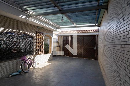 Casa à venda com 121m², 2 quartos e 2 vagas Casa à venda com 121m², 2 quartos e 2 vagasGaragem