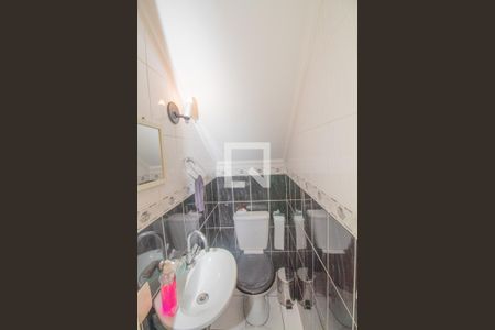 Lavabo de casa para alugar com 3 quartos, 70m² em Vila Antonieta, São Paulo
