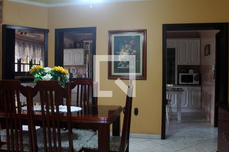 Sala de casa à venda com 4 quartos, 340m² em Santos Dumont, São Leopoldo