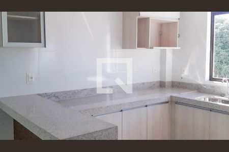 Cozinha de apartamento à venda com 3 quartos, 82m² em Dona Clara, Belo Horizonte