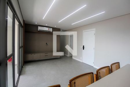 Sala de apartamento à venda com 3 quartos, 121m² em Vila Independencia, São Paulo