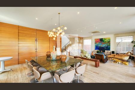 Sala de casa de condomínio à venda com 5 quartos, 751m² em Alphaville Residencial Um, Barueri