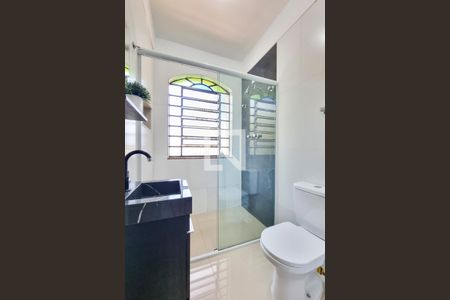 Banheiro de kitnet/studio para alugar com 1 quarto, 21m² em Jardim Esplanada, São José dos Campos
