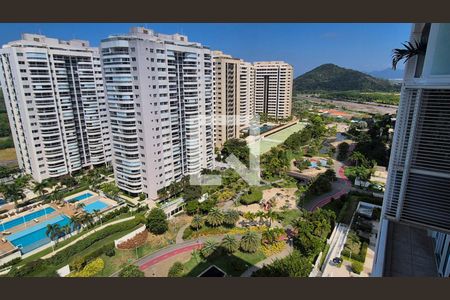 Vista  de apartamento à venda com 2 quartos, 77m² em Barra da Tijuca, Rio de Janeiro