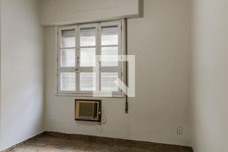 Quarto 1 de apartamento à venda com 4 quartos, 155m² em Copacabana, Rio de Janeiro