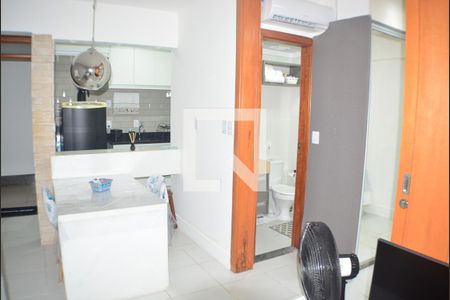 Detalhe Sala de kitnet/studio para alugar com 1 quarto, 48m² em Pernambués, Salvador