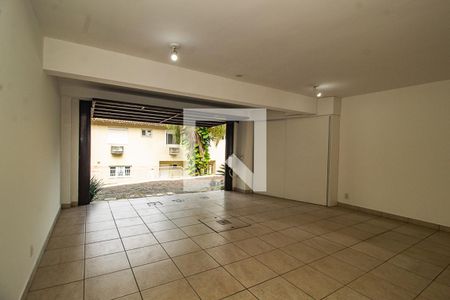 Casa de condomínio à venda com 243m², 4 quartos e 2 vagas Casa de condomínio à venda com 243m², 4 quartos e 2 vagasGaragem