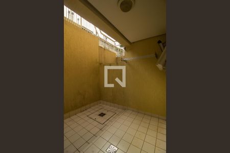 Casa de condomínio à venda com 243m², 4 quartos e 2 vagas Casa de condomínio à venda com 243m², 4 quartos e 2 vagasÁrea de Serviço