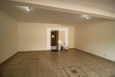 Casa de condomínio à venda com 243m², 4 quartos e 2 vagas Casa de condomínio à venda com 243m², 4 quartos e 2 vagasGaragem