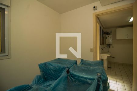 Casa de condomínio à venda com 243m², 4 quartos e 2 vagas Casa de condomínio à venda com 243m², 4 quartos e 2 vagasQuarto de Serviço