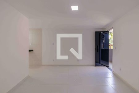 Sala de apartamento para alugar com 1 quarto, 40m² em Vargem Grande, Rio de Janeiro