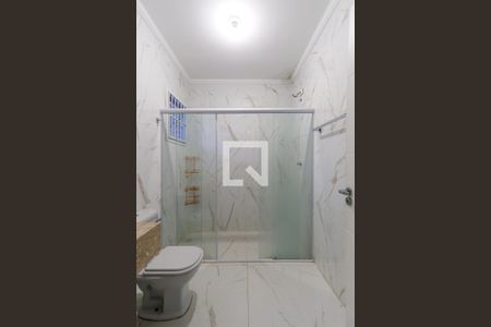 Banheiro da Suíte de casa para alugar com 2 quartos, 120m² em Vila Leonor, São Paulo