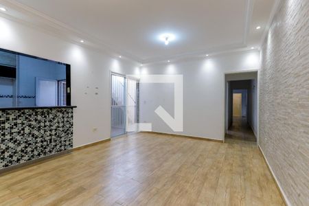 Sala de casa para alugar com 2 quartos, 120m² em Vila Leonor, São Paulo