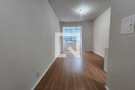 Sala/Quarto de apartamento para alugar com 1 quarto, 30m² em Centro, Rio de Janeiro