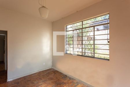 Sala de casa à venda com 3 quartos, 120m² em Vila Cloris, Belo Horizonte