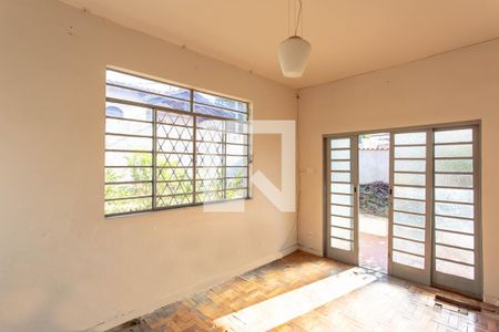 Sala de casa à venda com 3 quartos, 120m² em Vila Cloris, Belo Horizonte